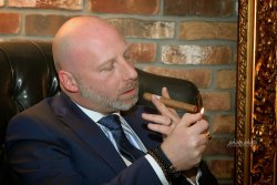 phinephoto-berlin-maennerportrait-businessportrait-13